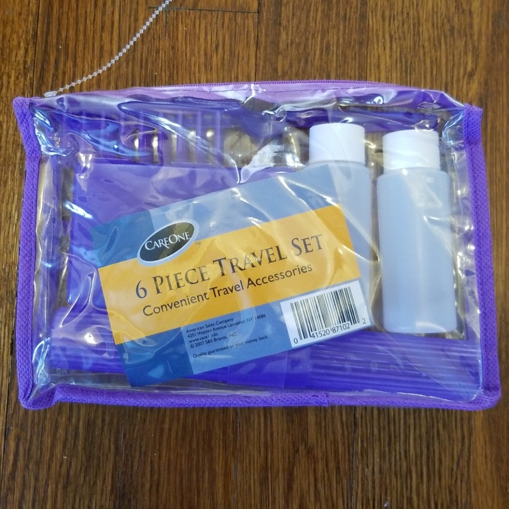 NWT 6 Piece Travel Set
